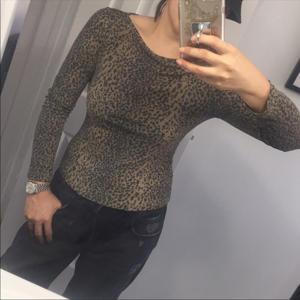Leopard print fashion top❤️🎁💖❤️
